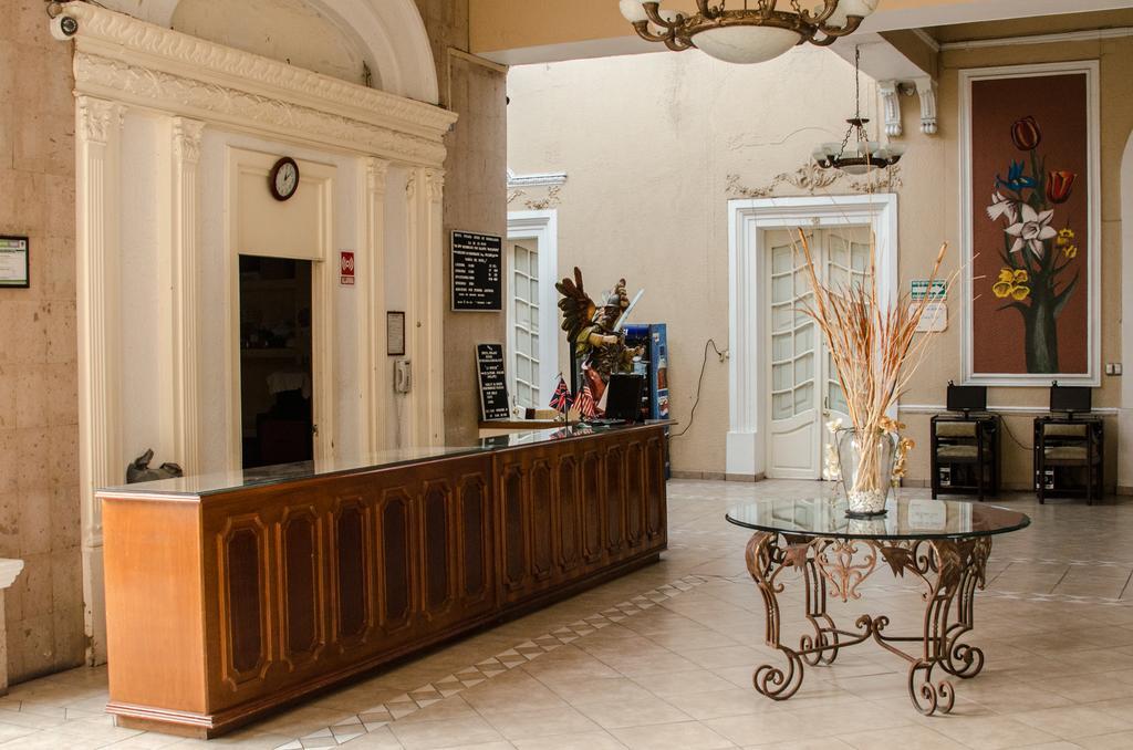 Hotel Posada Regis Гвадалахара Экстерьер фото