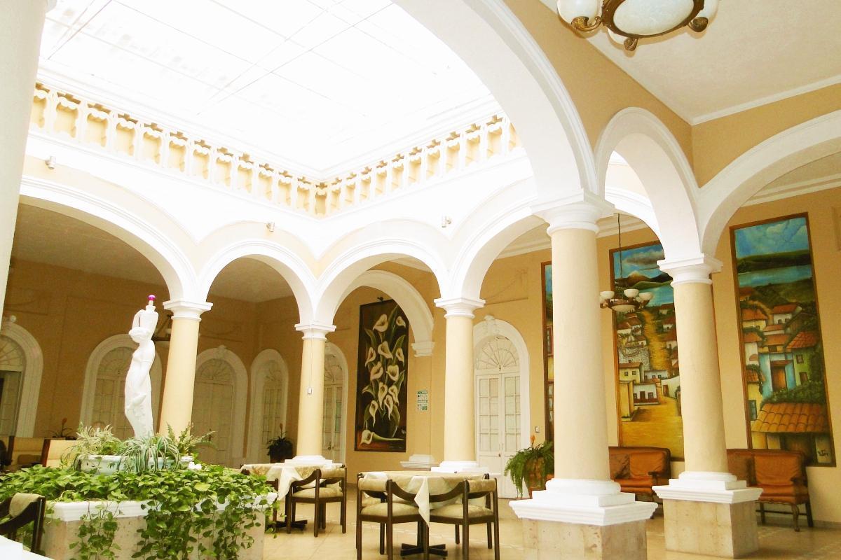 Hotel Posada Regis Гвадалахара Экстерьер фото