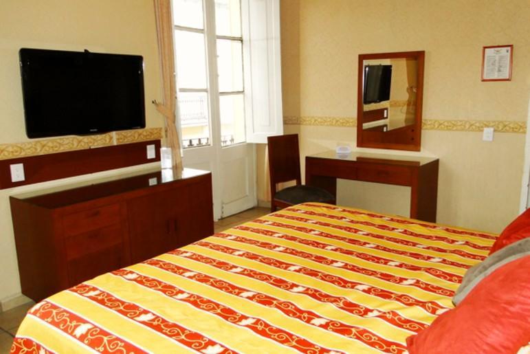 Hotel Posada Regis Гвадалахара Экстерьер фото