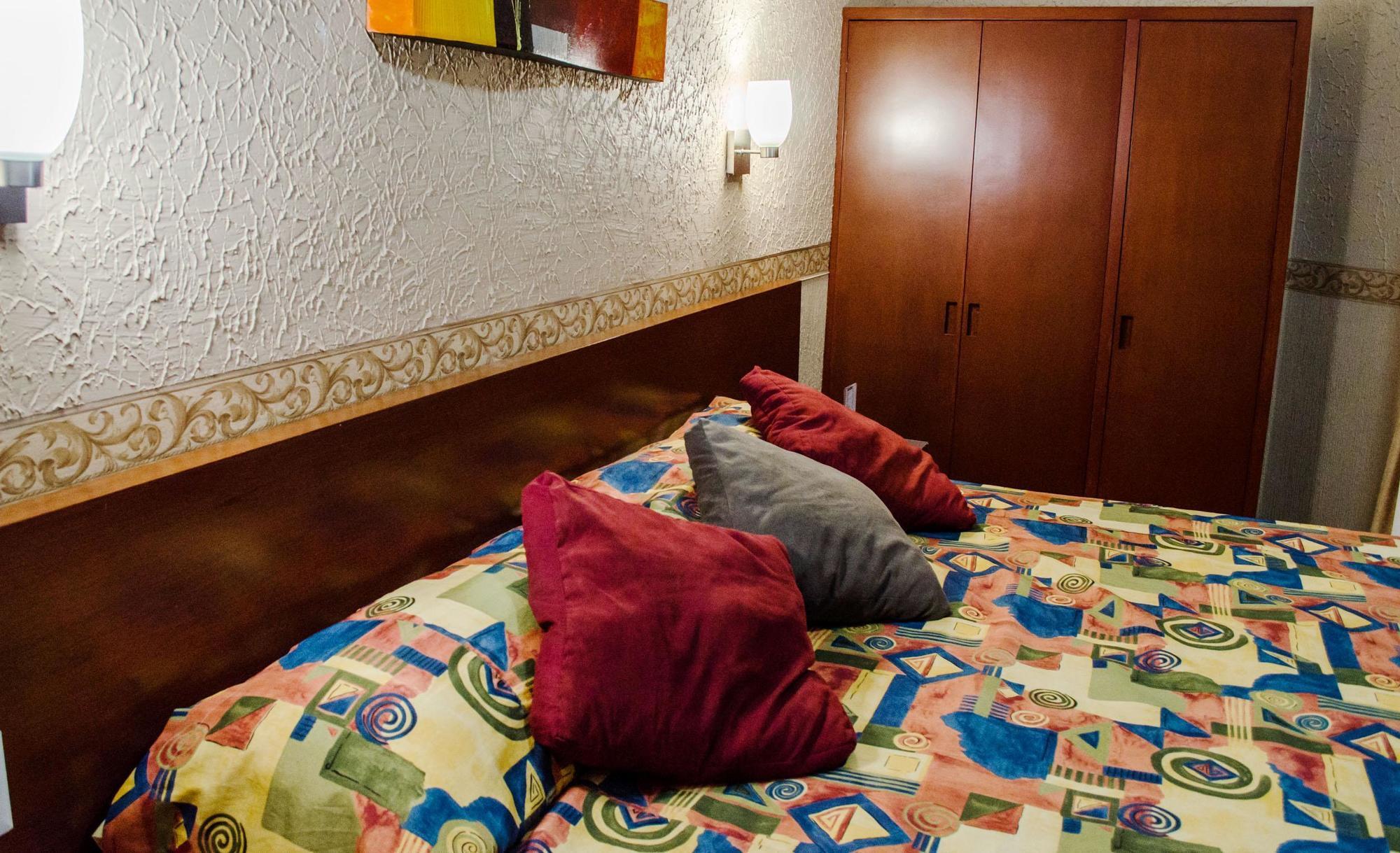 Hotel Posada Regis Гвадалахара Экстерьер фото