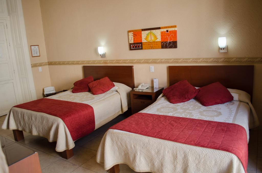 Hotel Posada Regis Гвадалахара Экстерьер фото