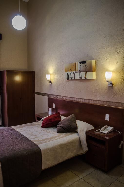 Hotel Posada Regis Гвадалахара Экстерьер фото